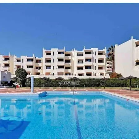 Air Conditioned 1 Bedroom Apt With Wi-fi & Patio. * アルブフェイラ