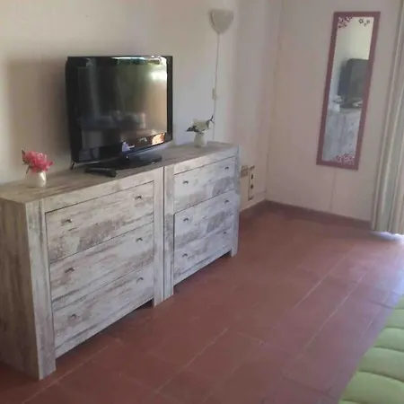 アパート Air Conditioned 1 Bedroom Apt With Wi-fi & Patio. *