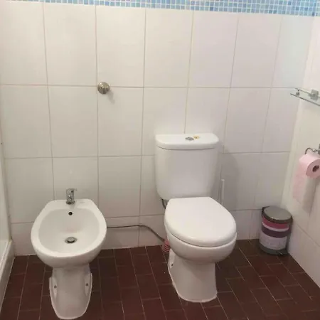 Air Conditioned 1 Bedroom Apt With Wi-fi & Patio. アルブフェイラ