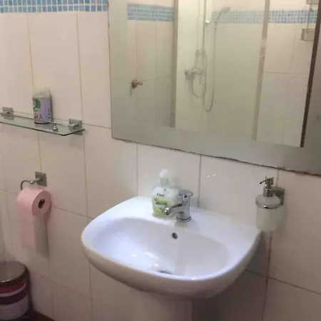 Air Conditioned 1 Bedroom Apt With Wi-fi & Patio. アパート *