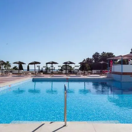 Appartement Air Conditioned 1 Bedroom Apt With Wi-fi & Patio. Albufeira